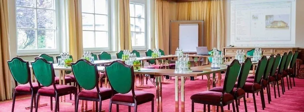 Hotel Hubertushof Anif