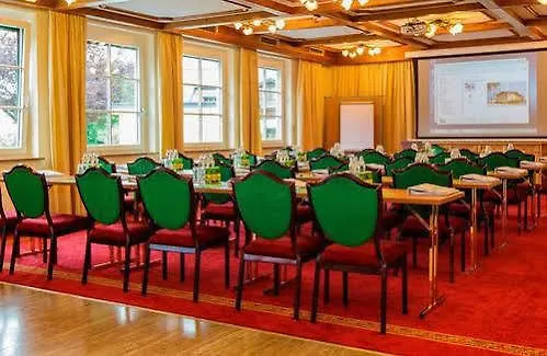 Hotel Hubertushof Anif