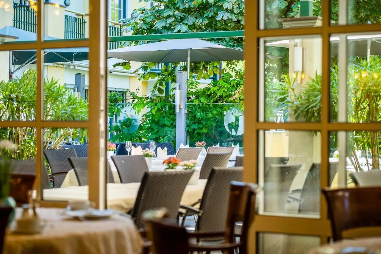 Hotel Hubertushof Anif