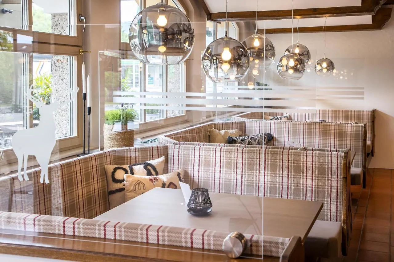 Hotel Hubertushof Anif 4*,  Austria