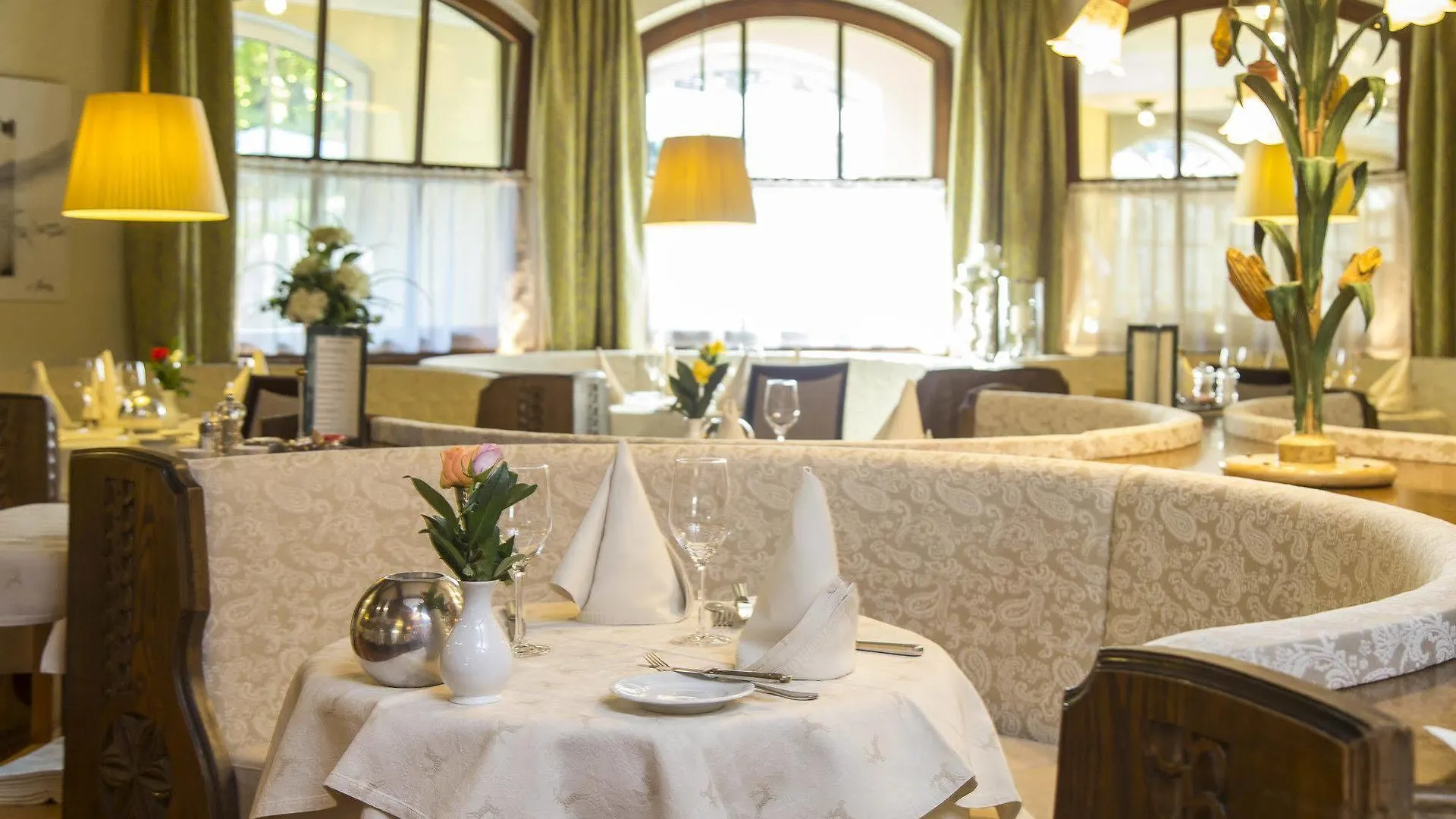 Hotel Hubertushof Anif Austria