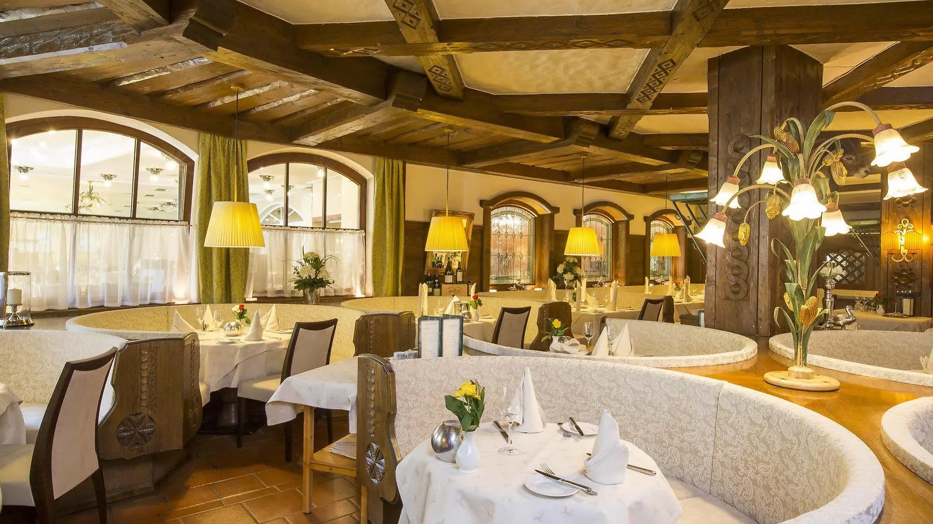 Hotel Hubertushof Anif